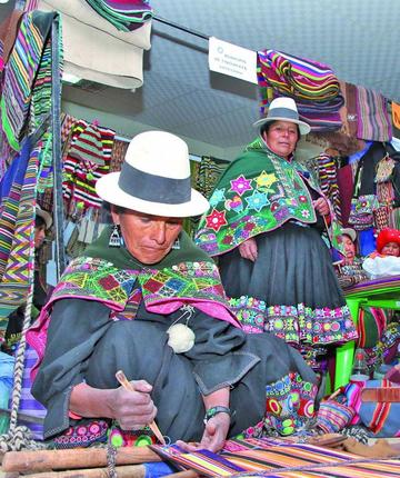 El tejido es una de las ofertas del encuentro.
