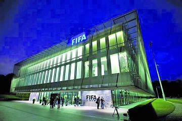 FIFA disuelve fuerza contra la discriminación