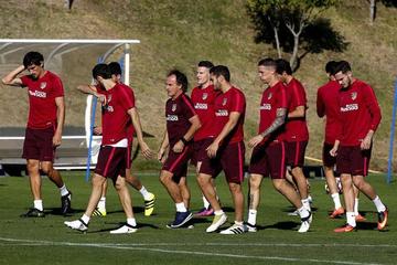 Atlético se enfrenta a la recuperación de Valencia
