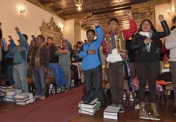 Los alcaldes entregaron proyectos de agua.