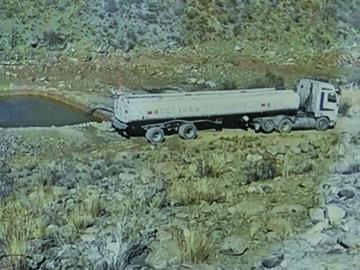 Denuncian venta ilegal de agua potable a los ingenios mineros