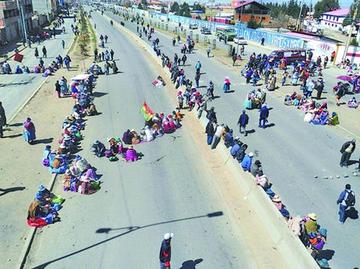 Los dirigentes bloquean El Alto de manera indefinida