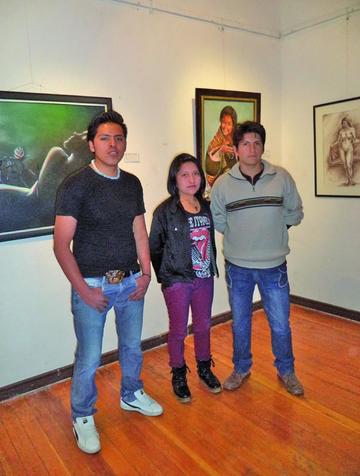 Los artistas Gilverto Choque, Maribel Alejo y Franz Peña.