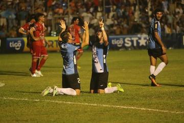 Blooming enfrió la “Caldera del diablo” con cuatro goles