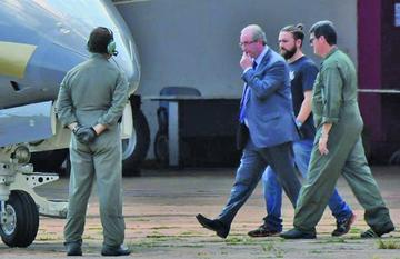 Detienen por corrupción al que  promovió el juicio a Rousseff
