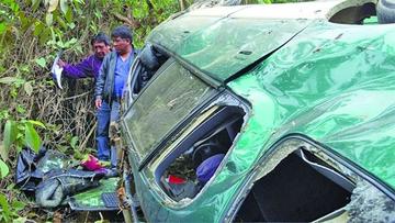 Directiva de la brigada parlamentaria de La Paz sale ilesa de un accidente