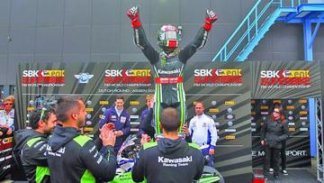 Rea consigue el título mundial en Supebikes