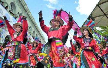Historiador presenta en acto el libro  “La fiesta de la Virgen del Socavón”
