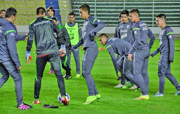 Los jugadores en el cierre de las prácticas.