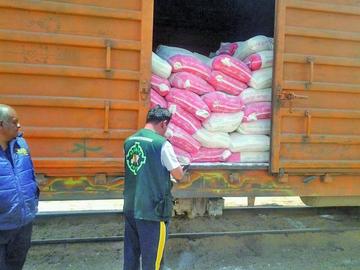 Senasag se incauta vagones de mercadería