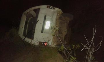 Ancianas se accidentan en un minibús cerca del municipio de Tacobamba
