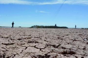 La extensión del Uru Uru era de 135 km2, sus aguas tenían una profundidad de entre dos a tres metros.