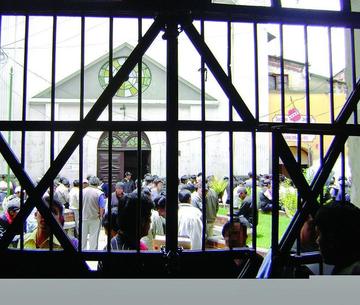 León y Patana lamentan que viven olvidados por el Estado