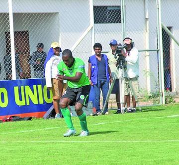 Petrolero escala posiciones en el tablero liguero 