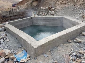 Tenencia de agua termal causa enfrentamiento y hay heridos