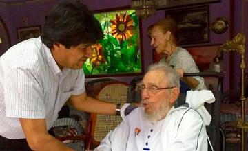 Evo viaja hoy a Cuba para darle el último adiós a Fidel