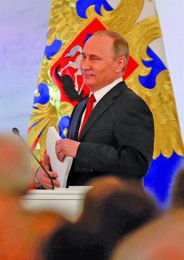 Putin ofrece a Trump alianza internacional antiterrorismo