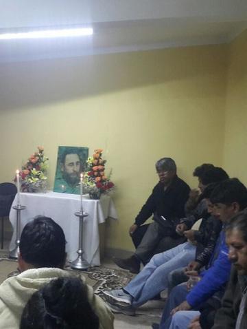 Militantes del MAS resaltan la imagen de Fidel Castro