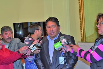 Advierten con duras sanciones por no usar las computadoras escolares