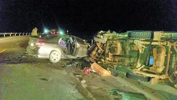 Una colisión frontal de  autos deja un fallecido