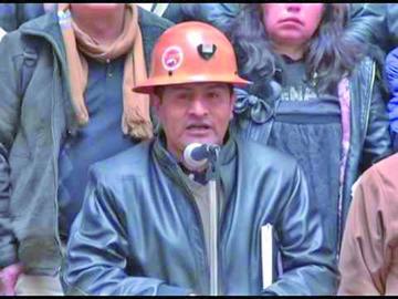 Gobierno cuestiona liderazgo de Guido Mitma en la COB