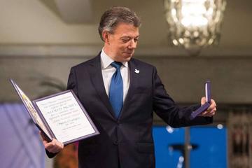 Santos recibe el Nobel de la Paz