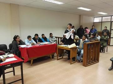 Los abogados de las personas imputadas rebatieron la acusación.