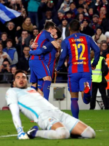 Barcelona vence 4-1 a Espanyol