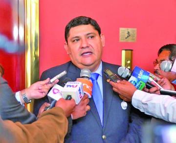 IBCE proyecta que Bolivia cerrará este año con un déficit comercial 
