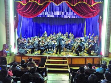 Orquesta de artes presenta recital