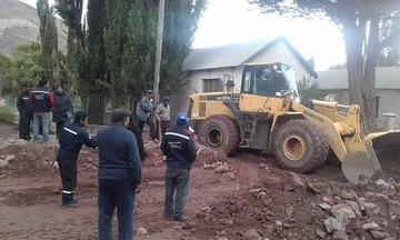 Usaron maquinaria pesada para trabajar.