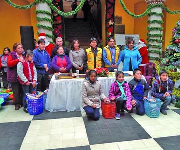 Alcaldía entrega premio navideño