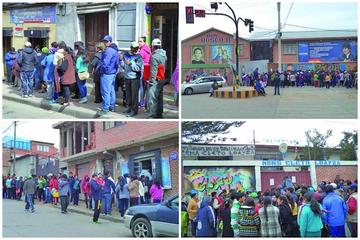 Las filas se reportaron en registros civiles y fotocopiadoras.Las filas para los distintos niveles estaban desordenadas.