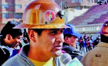 COB anuncia reunión con Evo Morales para mañana jueves