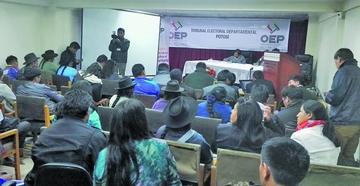 Municipios tropiezan en la parte presupuestaria para ir a consulta