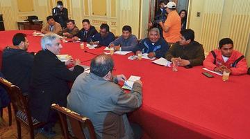 Mesa de diálogo del Gobierno y la COB