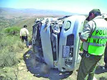 Accidente deja 4 muertos en Tarija  