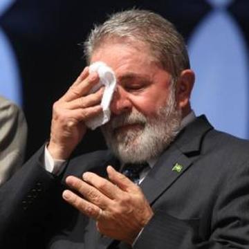Lula pierde a su esposa cuando enfrenta 5 casos por corrupción
