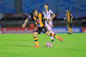 El Tigre gana en Uruguay y hace historia