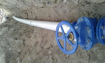 Continúa el colocado de tuberías del proyecto bombeo de agua