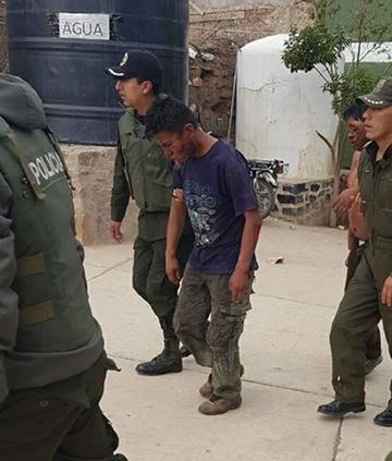 Privan de libertad a dos personas por agresión a tres policías de Diprove