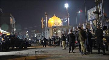 Un atentado en un templo sufí causa 70 muertos en Pakistán