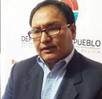 Defensoría atiende reclamos educativos