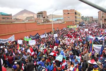 Las organizaciones sociales, afines al MAS, expresaron su apoyo a la repostulación de Evo Morales.