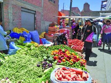 Mercados tienen variedad de productos