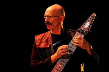 Llega por primera vez a Bolivia el bajista de King Crimson, Tony Levin