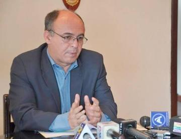 Bolivia posterga la compra de armamento 