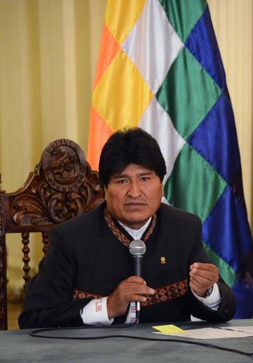 Evo dice que no irá a la entrega de la réplica de la demanda marítima