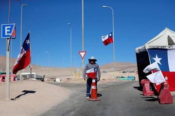 Más de 2.500 mineros chilenos cumplen un mes de paralización