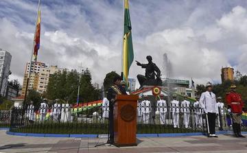 El presidente Evo Morales, en el acto central por el Día del Mar en plaza Avaroa, de la ciudad de La Paz.